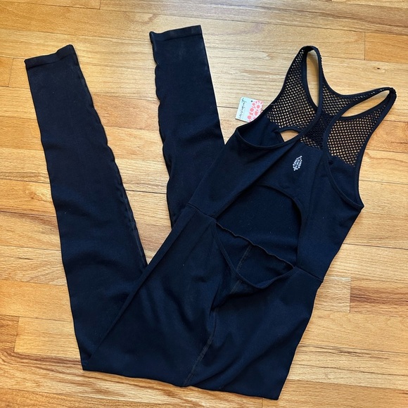 Free People Movement Black Free Style One-Piece Workout Jumpsuit NWT size XS/S - Picture 7 of 7